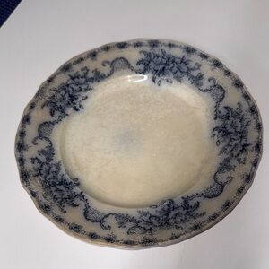 ALFRED MEAKIN MENTONE BLUE PLATE 9" BLACK FLORAL ON BLUE RIM